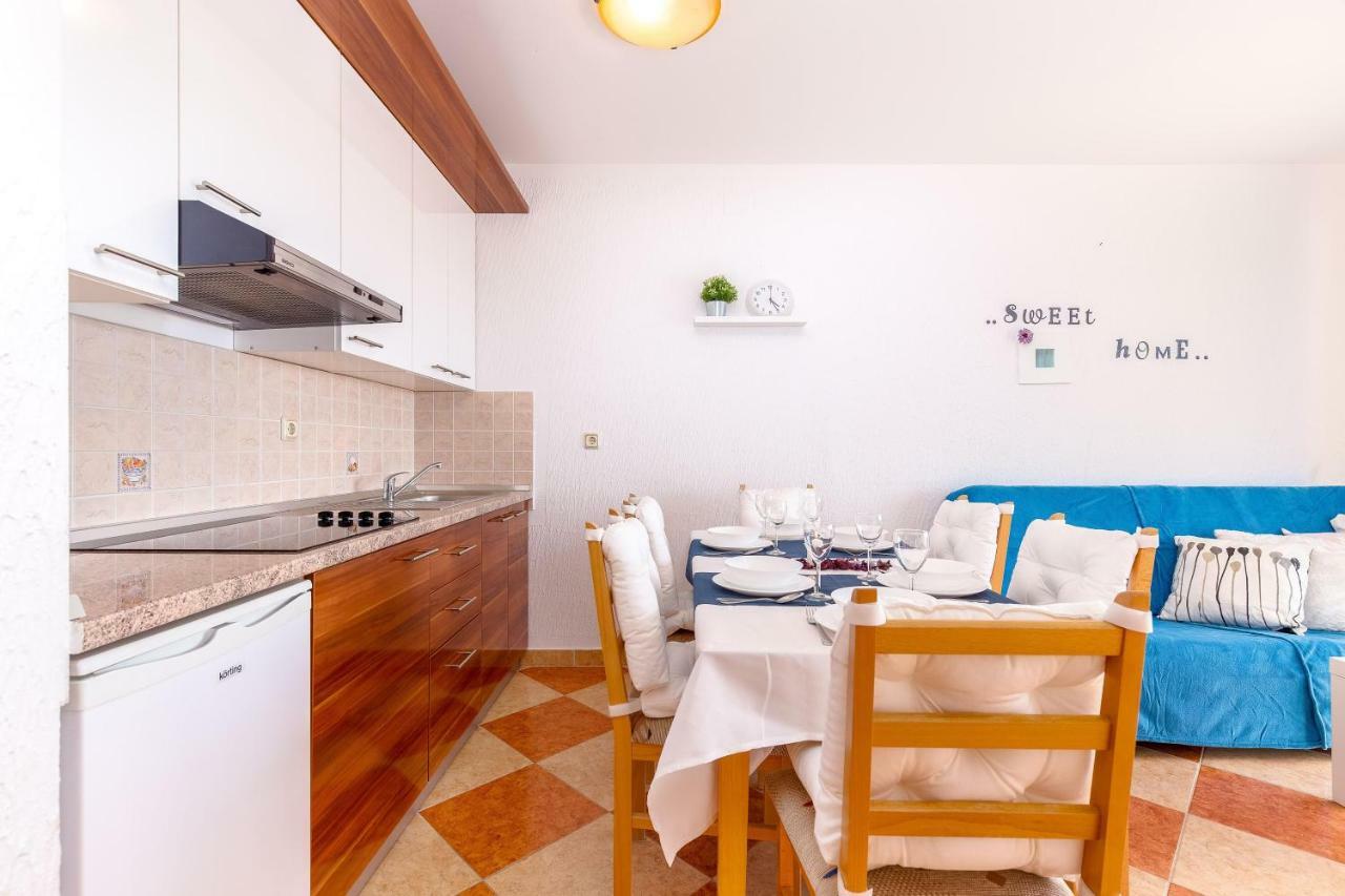 Apartments Villa Maria 茨里克韦尼察 外观 照片
