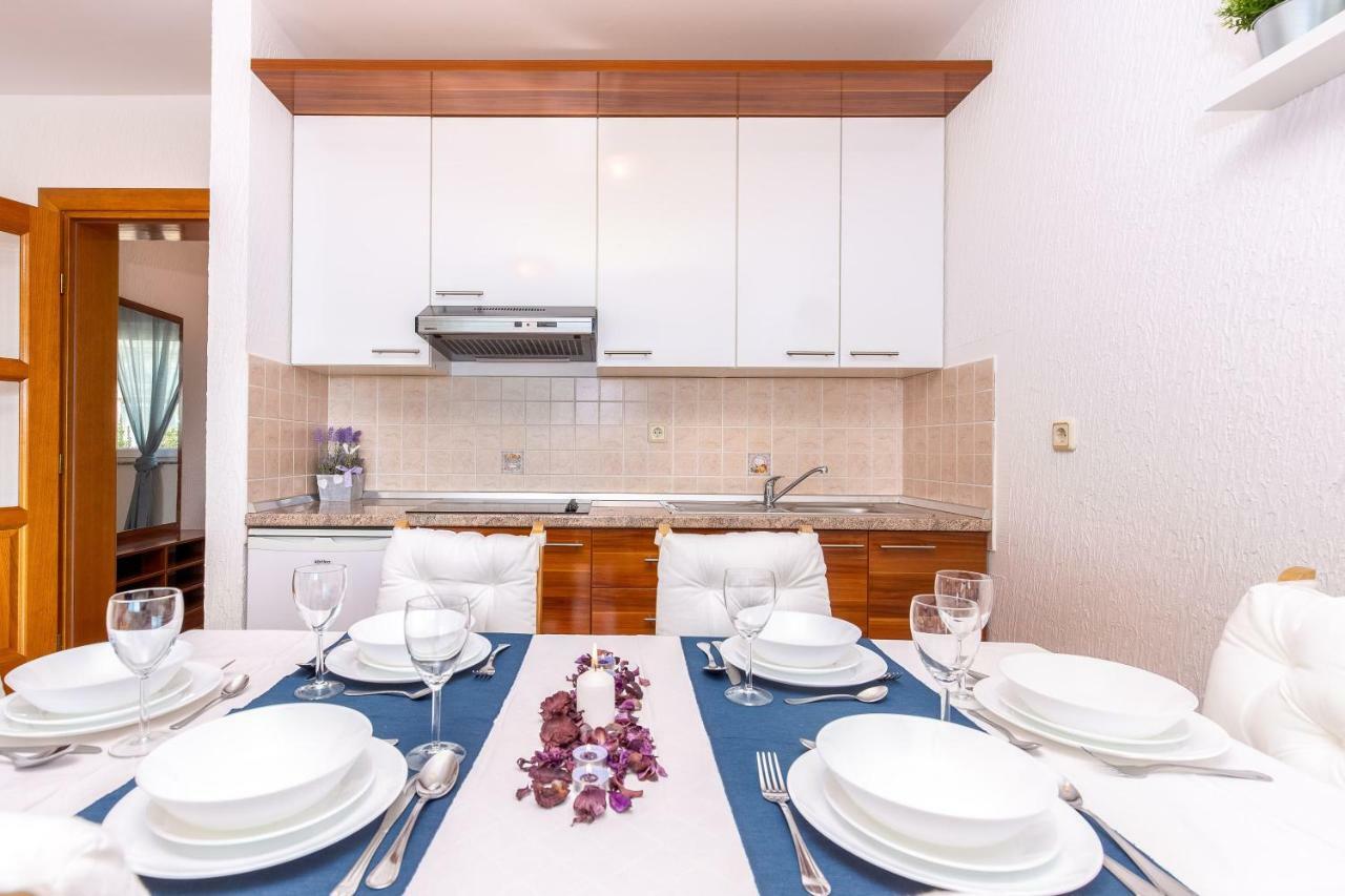 Apartments Villa Maria 茨里克韦尼察 外观 照片