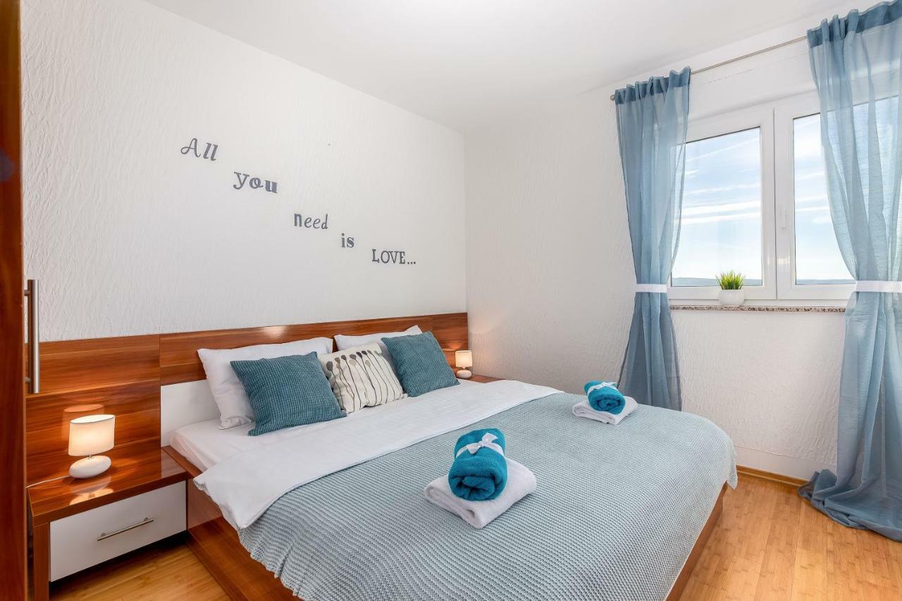 Apartments Villa Maria 茨里克韦尼察 外观 照片