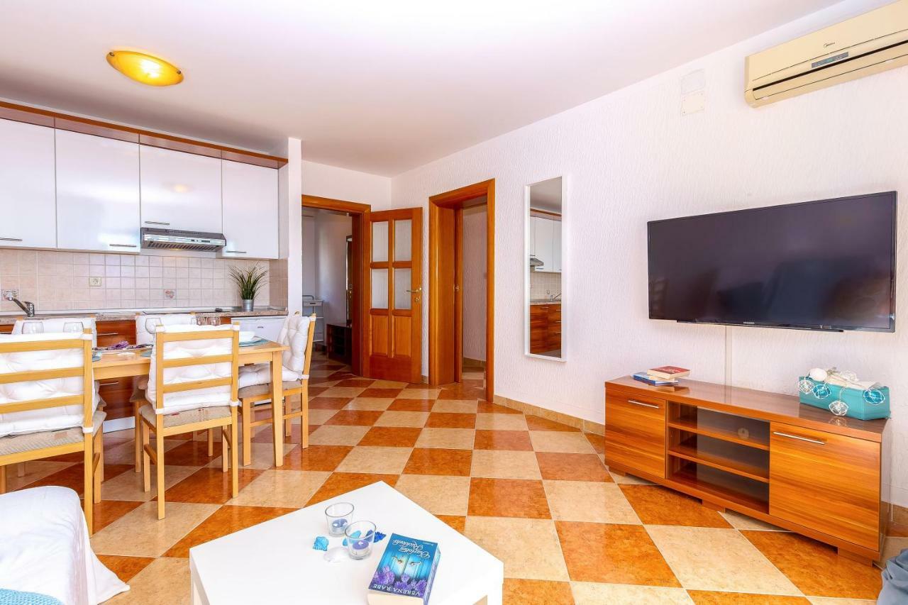 Apartments Villa Maria 茨里克韦尼察 外观 照片